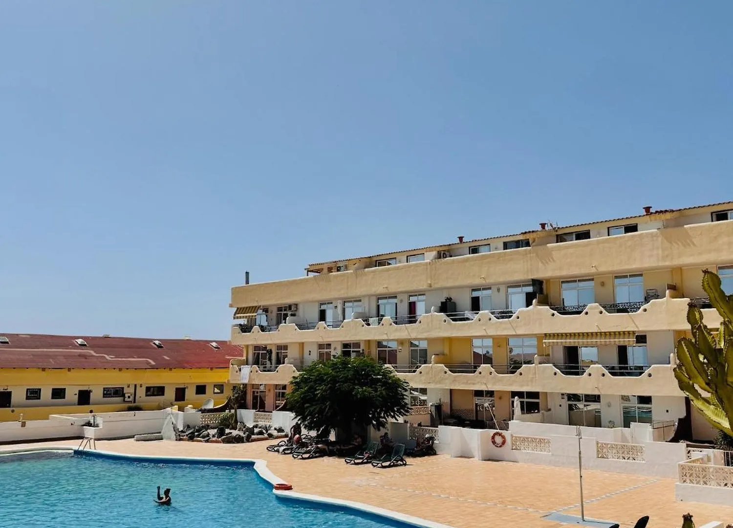 אדחה Paraiso Marina Palace